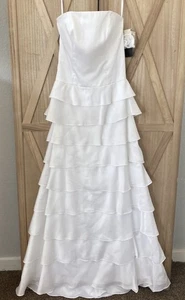 Alfred Sung trägerloses abgestuftes Rüschen Satin Kleid in weiß Braut Größe 2 $ 269 - Bild 1 von 13