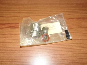 Amphenol Connector Kit 97-3057-6 - Picture 1 of 2