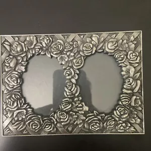 Traliccio rosa doppia miniatura cornice ovale finitura peltro argento - Foto 1 di 3