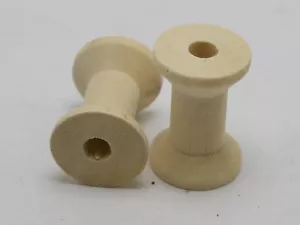 20pcs Natural Color Wood Empty Thread Spools Wooden Sewing Bobbins Cylinder 1.1" - Picture 1 of 6