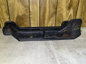Jeep JK Wrangler OEM 4 Door Driver Front Seat Riser Bracket 2011-2018 108695 - Foto 1 di 6