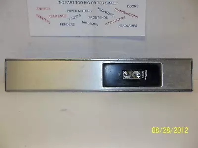 Oldsmobile Delta 88 1990 interruptor de ventana eléctrica delantero derecho con bisel Foto 1 de 3