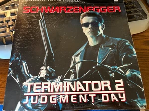 Terminator 2 Judgement Day (1991) Widescreen 2 Disc Edition Laserdisc - Picture 1 of 7