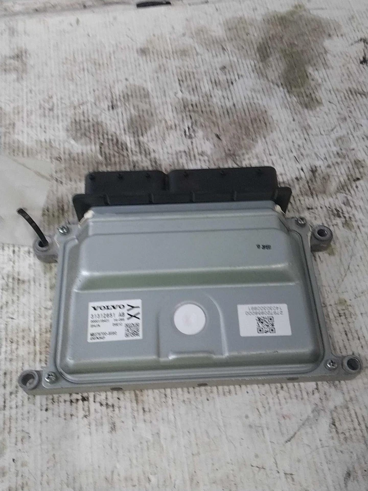 Módulo de control del motor Volvo S60 2015 ECM 2,5 L OEM 31312651 negro 141 k millas Foto 1 de 4