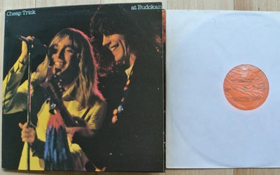 CHEAP TRICK At Budokan LP 1979 Original Vinyl Gatefold incl Booklet EX++ - Image 1 of 3