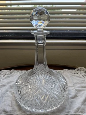 Galway Crystal Ship Decanter No chips or cracks. Very pretty - Image 1 of 4