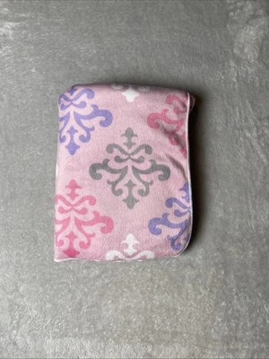 Manta de bebé Runt 1478 damasco reversible rosa liso suave polar Lovey 30"x40" Foto 1 de 4