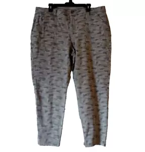 Orvis 20 Camo Jeans Women's Plus Green Camoflauge Pants Pockets - Picture 1 of 5