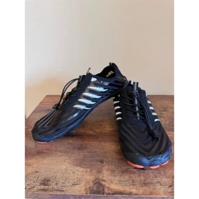 Unisex Negro Descalzo Agua Zapatos Secado Rápido Sin Cordones EURO 42 US W11 M9 NUEVO SIN ETIQUETAS Foto 1 de 4