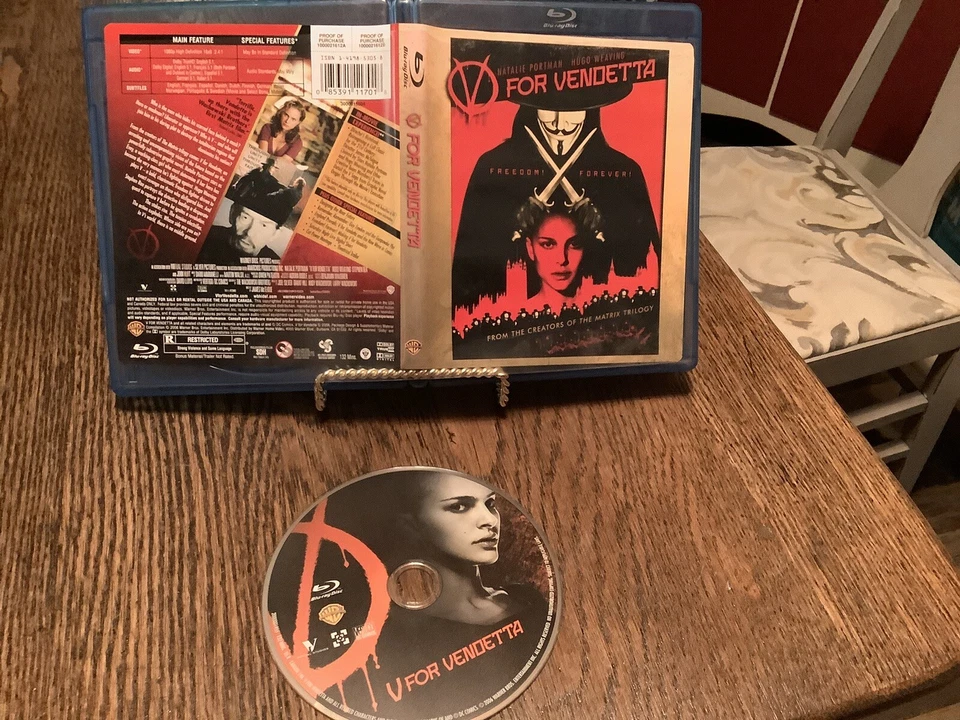 V for Vendetta Used Blu-ray 2005 Drama Natalie Portman Free USA Shipping - Image 1 of 1
