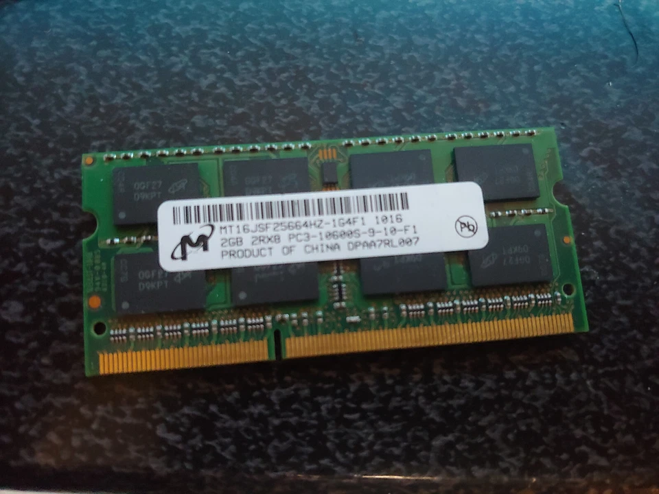 Micron 2Gb 1333Mhz PC3-10600 DDR3 SODIMM laptop memory RAM (5019) MT16JSF25664HZ - Image 1 of 1