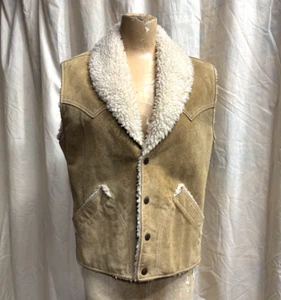 Vintage Men's 1970s Original Label Levi's Suede Shearling Lined Western Vest - Picture 1 of 7