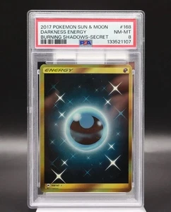 POKEMON SOMBRAS ARDIENTES ENERGÍA OSCURA #168 PSA 8 Tarjeta Clasificada Secreta Rara - Imagen 1 de 4