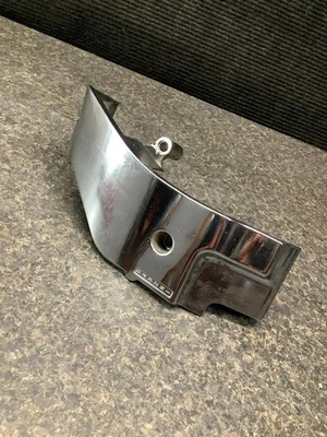 01 Suzuki Intruder Volusia 800 VL800 Sprocket Cover 26H - Image 1 of 2