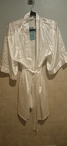 Turquaz Robe Kimono White Satin Cover Up Womens Sz M NWT Poly Span Pockets Belt - Picture 1 of 5
