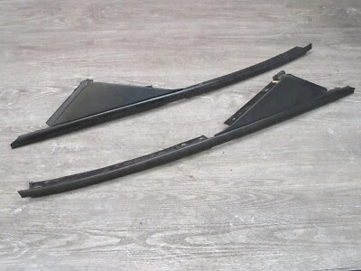 97-04 CHEVROLET CORVETTE C5 CUPÉ JUEGO DE 2 EXTERIORES PILAR A REVELAR MOLDURAS OEM Foto 1 de 4