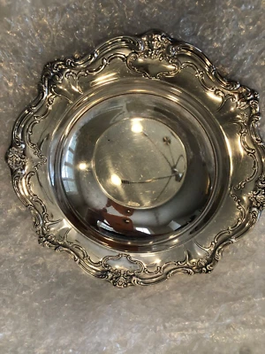 Frutero de caramelo vintage Gorham 6 1/4" redondo Chantilly plateado YC1310 Foto 1 de 3
