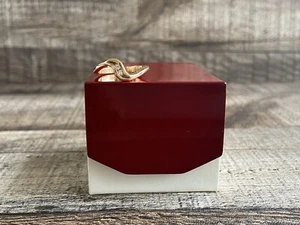 Ladies Minimalist Diamond Wave Ring - Picture 1 of 9