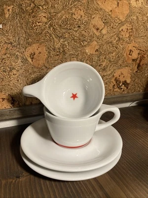 Juego de 2 tazas de café Intelligentsia Black Cat Project no neutras estrella roja Foto 1 de 3