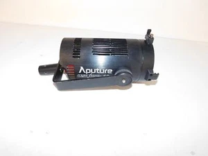 APUTURE Light FORM 60X Bi-Color Adjustable Focusing LED Light (SMJ1) - Picture 1 of 8