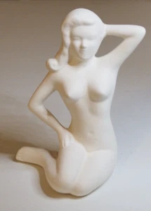 Seduta nuda pronta da dipingere biscotto ceramica vernice a U - Foto 1 di 4