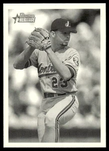 2001 Bowman Heritage #379 Javier Vazquez - Picture 1 of 2