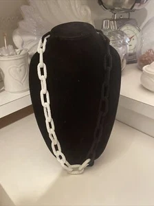 $48 VINEYARD VINES WOMENS BLACK & WHITE BEADED CHAINLINK 28" NECKLACE- JL97 - Picture 1 of 6