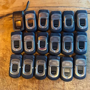Lot of 15 Kyocera DuraMax E4255 and E4210 ( Sprint )Rugged Camera Flip Phone - Picture 1 of 6