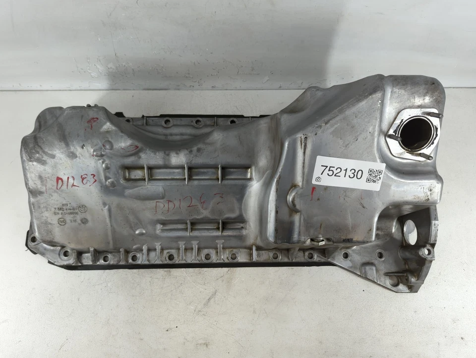 BMW 528i 2008-2010 cárter de aceite del motor MSNXY Foto 1 de 4