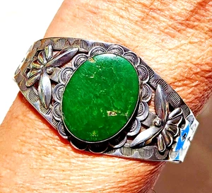 Precioso brazalete brazalete turquesa verde con estampillas navajo de plata moneda de la era Fred Harvey - Imagen 1 de 22