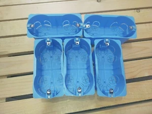 SCATOLA DI INCASSO PER CARTONGESSO 4 MODULI UNIVERSALE 5 PEZZI - Foto 1 di 4