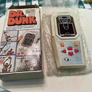 Juego de baloncesto electrónico portátil Dr Dunk instrucciones faltantes - Imagen 1 de 3