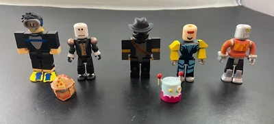 Lote de 5 estatuillas Roblox Robot Riot 2,5 pulgadas con accesorios Foto 1 de 4