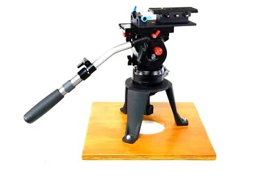 Miller 30 II FL HEAD HI HAT TRIPOD SYS TELBAR 2 PLATE ACCESSORIES SERVICED 30Lbs - Image 1 of 4
