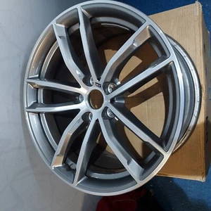 BMW G30 G31 Originale Cerchio Posteriore Lega Leggera Grigio Ferrico 9Jx18 36117855082 Nuovo - Foto 1 di 7
