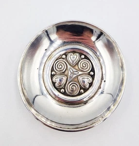 FINE SPILLA FRANCESE ARGENTO PLACCATO DESIGN CELTICO PIATTO c1900 CELT - Foto 1 di 5
