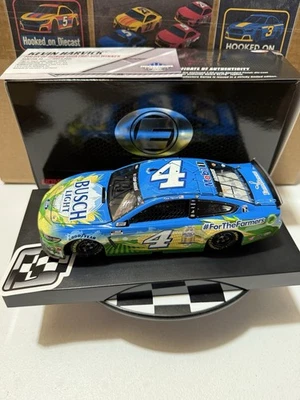 Kevin Harvick ELITE #4 Busch Light #FORTHRFARMERS 2020 Atlanta Win 1/24 Diecast - Image 1 of 4