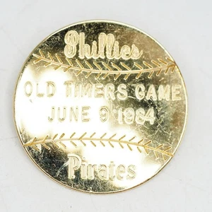 Pittsburgh Pirates Philadelphia Phillies Old Timers Game 1984 Collectible Pin - Picture 1 of 2