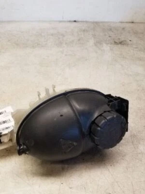 2010 2015 Mercedes-Benz C250 E350 - Coolant Reservoir - 2045000749 - R280698 Foto 1 de 4