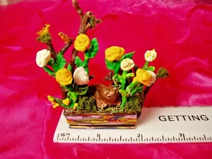 Dollhouse Flower Basket - 1:12-1:6 Scale - Handmade- New - OOK - Picture 1 of 4