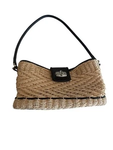 Bolso de Hombro Brighton Tejido Paja Corazón Dije Acentos Floral Plata Herrajes - Imagen 1 de 6