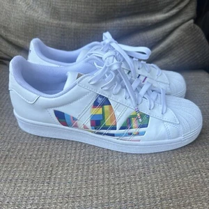 Sneakers da uomo ADIDAS Superstar Pure "PRIDE"" in pelle taglia 7 (UK 6.5)!!! - Foto 1 di 5