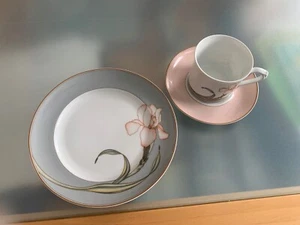 Königl. Priv. Tettau - Solitaire 2972 Iris rosa - Kaffeegedeck 3tlg. - neuw. - Bild 1 von 4
