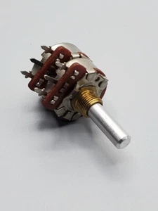 CTS- R1378219 - 122-0099-00 Potentiometer. Dual Linear Tandum, 10K Ohm & 10K Ohm - Picture 1 of 3