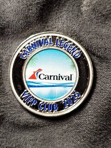 Pin de solapa Carnival Cruise Line VIFP Carnival Paradise 2025, (131FLA) - Imagen 1 de 2