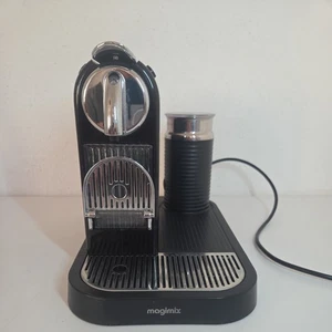 Nespresso Magimix Coffee Machine and Milk Frother 11300UK CITIZ M190 Milk - Picture 1 of 8