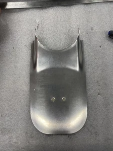 PANTALÓN CARENADO NARIZ ENGRANAJE PARA CESSNA 150G, 152, 172, 182 PLACA PN: 0743609-10 - Imagen 1 de 14