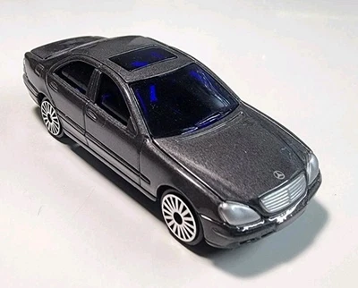 Maisto Adventure Force Gris Mercedes Benz Clase S 1/64 Diecast/Plástico Foto 1 de 4