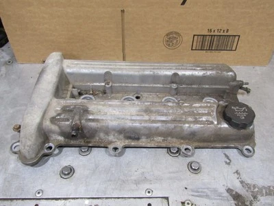2002-2005 Pontiac Grand Am 2.2L OEM valve cover 02 03 04 05 - Image 1 of 4