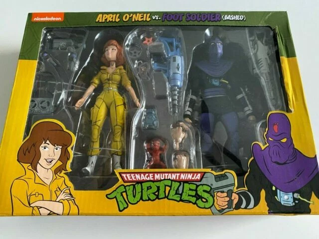 NECA Teenage Mutant Ninja Turtles April O’neil vs Foot Soldier Figures